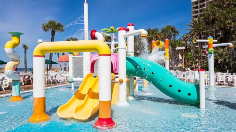 Hotels and Resorts with Pools and Water Parks in Florida