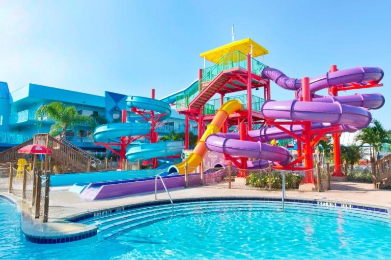 Hotels with Kid-friendly Water Slides near Tampa