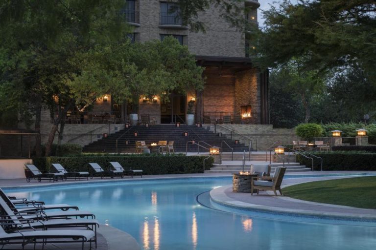 Family Hotels and Resorts in Dallas
