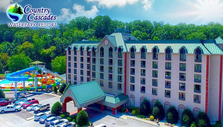 Family Hotels and Resorts with Water Slides in Tennessee