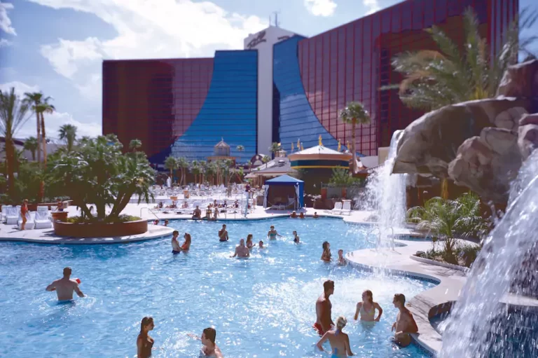 Hotels and Resorts with Children's Pools in Tampa