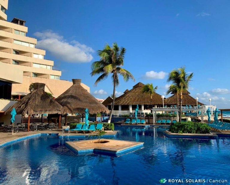 Resorts with Water Parks for Families in Cancun
