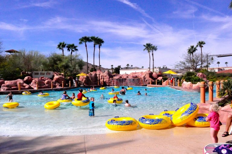 Family Waterparks with Slides for Kids in Arizona