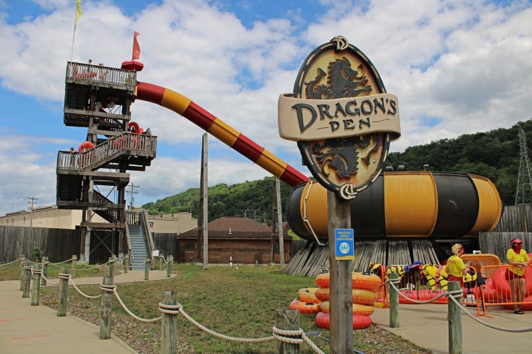 Water Parks with Slides for Kids in Pennsylvania