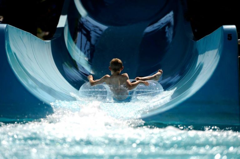 Outdoor Water Parks for a Family Vacation in Tampa
