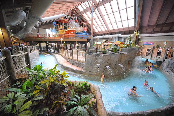 c-six-flags-great-escape-lodge-indoor-water-park