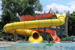 Outdoor-Water-Slides-at-Waterworks-Pool-Cuyahoga-Falls-Ohio-300x200