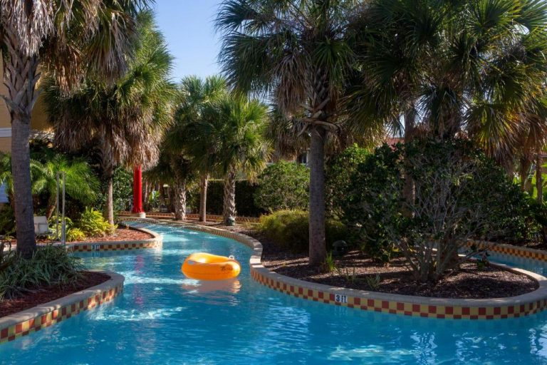 Hotels and Resorts with Lazy River in Florida 1