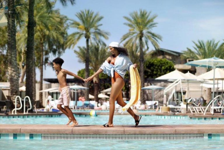 Hotels with Water Parks in Arizona for Family Vacation (12)