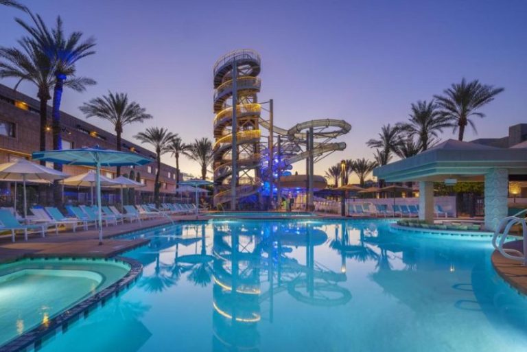 Hotels with Water Parks in Arizona for Family Vacation (15)